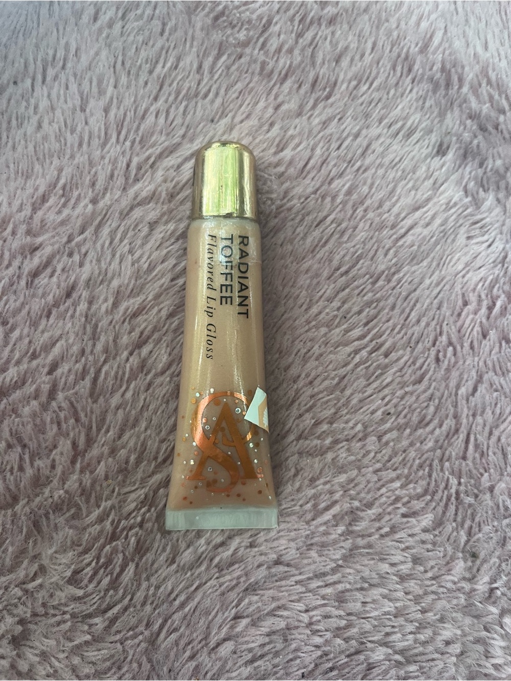 Radiant toffee flavored lip gloss